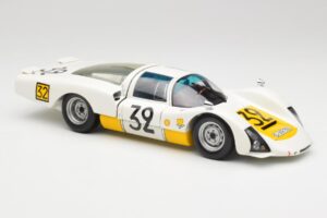 Porsche 906LH #32 Porsche System Engineering G. Schutz / P. De Klerk 24 Hours of Le Mans 1966 Minichamps 1:18 100666132 Metal - pilt 6/8