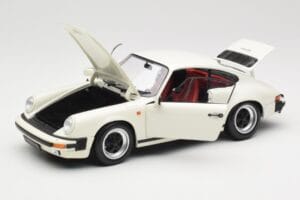 Porsche 911 930 Carrera 3.2 Grand Prix White Minichamps 1:18 100063024 Metall - pilt 2/8