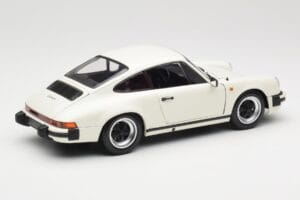 Porsche 911 930 Carrera 3.2 Grand Prix White Minichamps 1:18 100063024 Metall - pilt 3/8