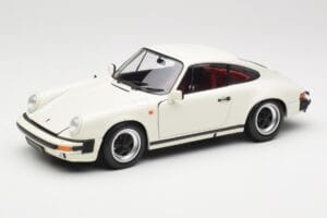Porsche 911 930 Carrera 3.2 Grand Prix White Minichamps 1:18 100063024 Metall