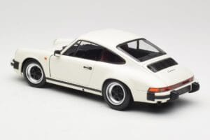 Porsche 911 930 Carrera 3.2 Grand Prix White Minichamps 1:18 100063024 Metall - pilt 7/8