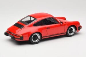 Porsche 911 930 Carrera 3.2 Guards Red Minichamps 1:18 100063021 Metall - pilt 3/8