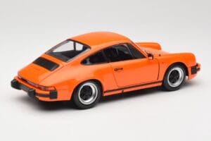 Porsche 911 930 Carrera 3.2 Signal Orange Minichamps 1:18 100063025 Metall - pilt 3/8
