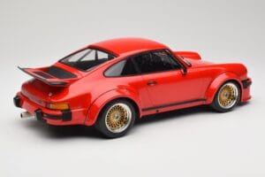 Porsche 911 934 RSR Punane 1976 Minichamps 1:12 125766400 Metall - pilt 2/6