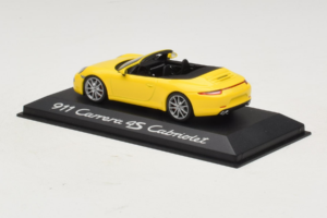 Porsche 911 991 Carrera 4S Kabriolett Kollane Minichamps 1:43 WAP0201120C Metall - pilt 3/5