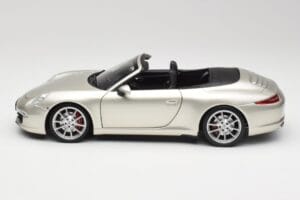 Porsche 911 991 Carrera S Kabriolett GT Hõbedane Metallik Minichamps 1:18 100061030 Metall - pilt 4/8