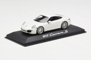 Porsche 911 991 Carrera S Valge IAA Frankfurt 2011 Minichamps 1:43 WAX20100090 Metall - pilt 2/5
