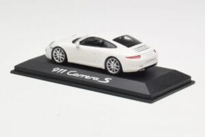 Porsche 911 991 Carrera S Valge IAA Frankfurt 2011 Minichamps 1:43 WAX20100090 Metall - pilt 4/5