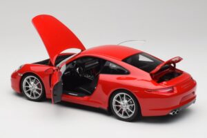 Porsche 911 991 Carrera S Guards Punane Minichamps 1:18 100061020 Metall - pilt 5/8