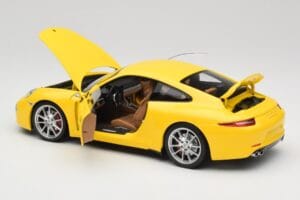 Porsche 911 991 Carrera S Racing Yellow Minichamps 1:18 100061021 Metall - pilt 5/8