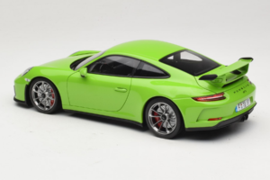 Porsche 911 991 GT3 Roheline Shmee150 Minichamps 1:18 110067025 Metall - pilt 7/8