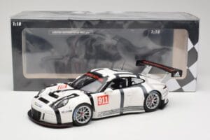 Porsche 911 991 GT3 R #911 2015 Minichamps 1:18 155156000 Metall - pilt 6/6