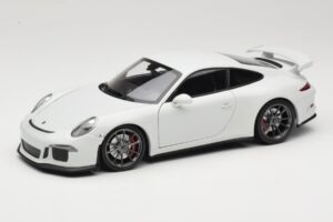 Porsche 911 991 GT3 Valge Hõbedaste Velgedega Minichamps 1:18 113062721 Metall