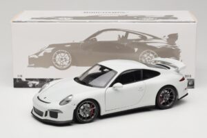 Porsche 911 991 GT3 Valge Hõbedaste Velgedega Minichamps 1:18 113062721 Metall - pilt 8/8