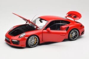 Porsche 911 991 Turbo S Guards Red Minichamps 1:18 110067122 Metall - pilt 2/8