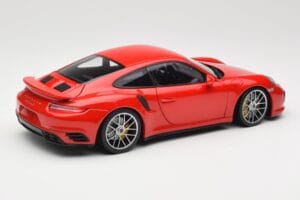 Porsche 911 991 Turbo S Guards Red Minichamps 1:18 110067122 Metall - pilt 3/8