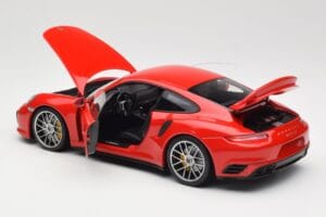 Porsche 911 991 Turbo S Guards Red Minichamps 1:18 110067122 Metall - pilt 5/8