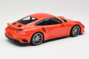 Porsche 911 991 Turbo S Lava Orange Minichamps 1:18 110067120 Metall - pilt 3/8