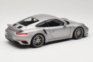 Porsche 911 991 Turbo S Hõbedane Minichamps 1:18 113067126 Metall - pilt 3/8
