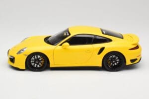 Porsche 911 991 Turbo S Kollane Mustade Velgedega Minichamps 1:18 110062321 Metall - pilt 4/8