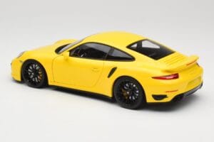 Porsche 911 991 Turbo S Kollane Mustade Velgedega Minichamps 1:18 110062321 Metall - pilt 7/8
