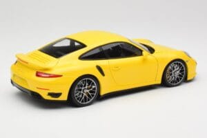 Porsche 911 991 Turbo S Kollane Hõbedate Velgedega Minichamps 1:18 110062322 Metall - pilt 3/8