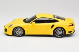 Porsche 911 991 Turbo S Kollane Hõbedate Velgedega Minichamps 1:18 110062322 Metall - pilt 4/8
