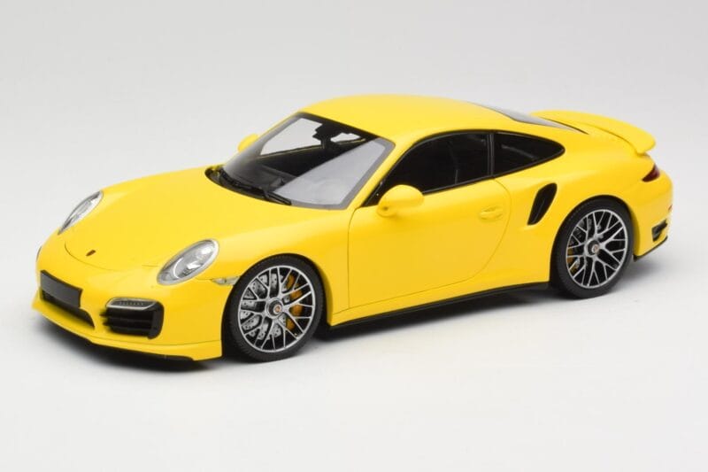Porsche 911 991 Turbo S Kollane Hõbedate Velgedega Minichamps 1:18 110062322 Metall