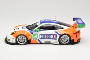Porsche 911 991.1 GT3 R Core Autosport #54 J. Bennett / C. Braun / P. Long / N. Jonsson 24 Hours of Daytona 2017 Minichamps 1 - pilt 3/6