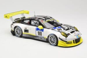 Porsche 911 991.1 GT3 R #911 Manthey Racing N. Tandy / E. Bamber 24h Nurburgring 2016 Minichamps 1:18 155166911 Metall - pilt 4/6