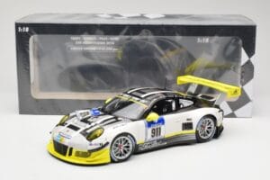 Porsche 911 991.1 GT3 R #911 Manthey Racing N. Tandy / E. Bamber 24h Nurburgring 2016 Minichamps 1:18 155166911 Metall - pilt 6/6