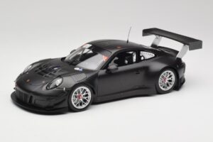 Porsche 911 991.1 GT3 R NBR Test Oktoober 2015 Must Minichamps 1:18 155156161 Metall