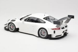 Porsche 911 991.1 GT3 R Valge Hõbedaste Velgedega Minichamps 1:18 153166000 Metall - pilt 5/6