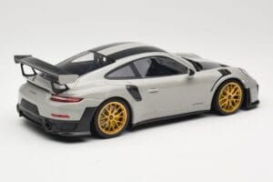 Porsche 911 991.2 GT2 RS Chalk Weissach Package Kuldsed Veljed Minichamps 1:18 155068304 Metall - pilt 2/6
