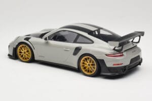 Porsche 911 991.2 GT2 RS Chalk Weissach Package Kuldsed Veljed Minichamps 1:18 155068304 Metall - pilt 5/6