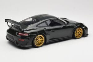 Porsche 911 991.2 GT2 RS Roheline Weissach Package Kuldsed Veljed Minichamps 1:18 155068306 Metall - pilt 2/6