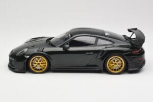 Porsche 911 991.2 GT2 RS Roheline Weissach Package Kuldsed Veljed Minichamps 1:18 155068306 Metall - pilt 3/6