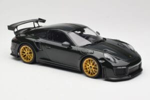 Porsche 911 991.2 GT2 RS Roheline Weissach Package Kuldsed Veljed Minichamps 1:18 155068306 Metall - pilt 4/6