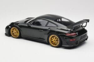 Porsche 911 991.2 GT2 RS Roheline Weissach Package Kuldsed Veljed Minichamps 1:18 155068306 Metall - pilt 5/6