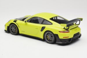 Porsche 911 991.2 GT2 RS Laimiroheline Hõbedaste Velgedega Minichamps 1:18 155068309 Metall - pilt 5/6