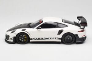 Porsche 911 991.2 GT2 RS Manthey Racing Valge Minichamps 1:18 MR-911-GT3RS-1802-W Metall - pilt 3/6