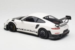 Porsche 911 991.2 GT2 RS Manthey Racing Valge Minichamps 1:18 MR-911-GT3RS-1802-W Metall - pilt 5/6