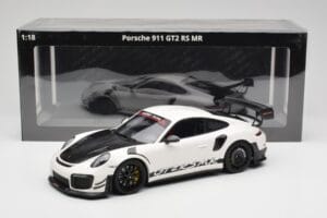 Porsche 911 991.2 GT2 RS Manthey Racing Valge Minichamps 1:18 MR-911-GT3RS-1802-W Metall - pilt 6/6