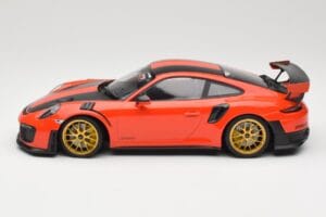 Porsche 911 991.2 GT2 RS Oranž Weissach Package Kuldsed Veljed Minichamps 1:18 155068305 Metall - pilt 3/6
