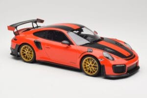 Porsche 911 991.2 GT2 RS Oranž Weissach Package Kuldsed Veljed Minichamps 1:18 155068305 Metall - pilt 4/6