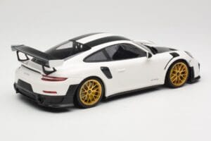 Porsche 911 991.2 GT2 RS Weissach Package Valge Kuldveljed Minichamps 1:18 153068308 Metall - pilt 2/6