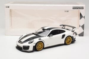 Porsche 911 991.2 GT2 RS Weissach Package Valge Kuldveljed Minichamps 1:18 153068308 Metall - pilt 6/6