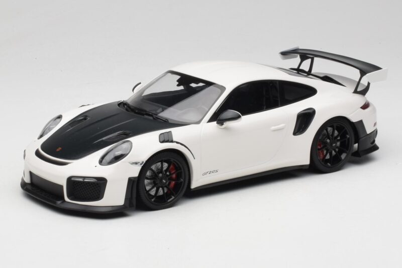 Porsche 911 991.2 GT2 RS Valge Minichamps 1:18 155068301 Metall