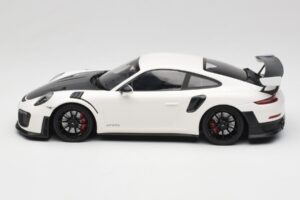 Porsche 911 991.2 GT2 RS Valge Minichamps 1:18 155068301 Metall - pilt 3/6