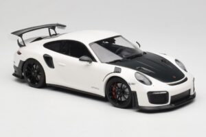 Porsche 911 991.2 GT2 RS Valge Minichamps 1:18 155068301 Metall - pilt 4/6